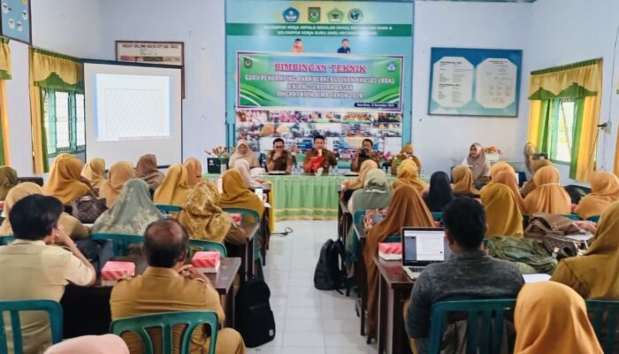 Sinergi Pendidikan Inklusif, Dikpora Kota Bima Bimtek untuk Guru Pendamping ABK