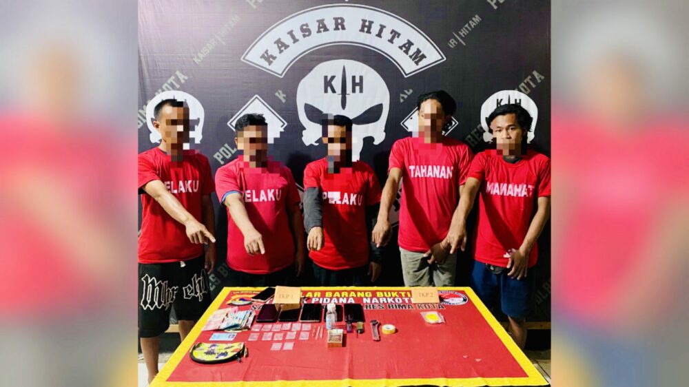 Kurir Rangkap Pengedar Sabu Dibekuk, Tim Kaisar Hitam Sita 2,58 Gram Narkoba - Kabar Harian Bima