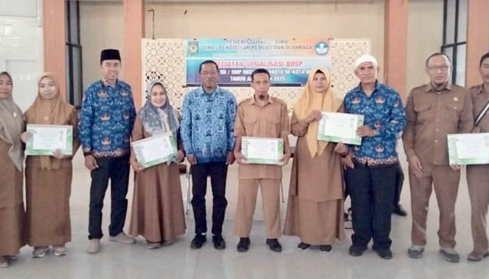 Pengelolaan Dana BOSP 2025, SMPN 14 Kota Bima Raih Penghargaan Sekolah Terbaik