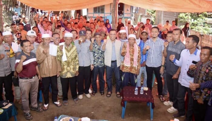 Warga Nitu Kini Terkoneksi Dunia, Wali Kota Bima Pasang Internet Starlink