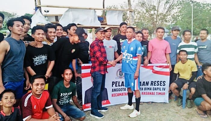 Curhat Warga Rabadompu Barat Saat M Amin Reses, Mulai Penataan Kuburan, Lampu Jalan Sampai Benang Tenun