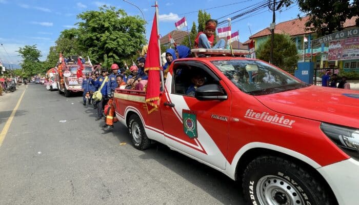 Lewat Kendaraan Hias, Damkar Ajak Warga Siaga Kebakaran: Api Kecil Jadi Kawan, Api Besar Jadi Lawan