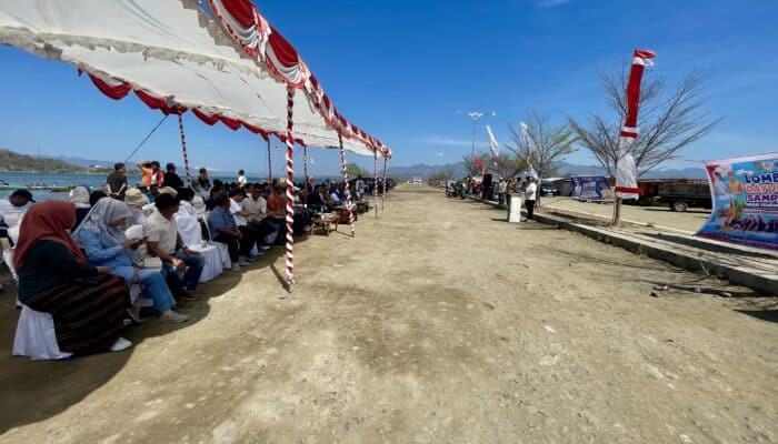 Mori Hanafi Pastikan Jalan Lingkar Pasar Amahami Diaspal Tahun Ini