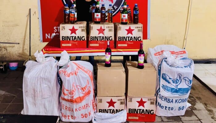 Gerebek Kafe di Ule, Polisi Sita 154 Botol Miras Berbagai Jenis