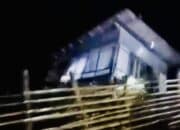 Banjir Terjang Kota Bima, Rumah Panggung Warga Hanyut Terbawa Arus