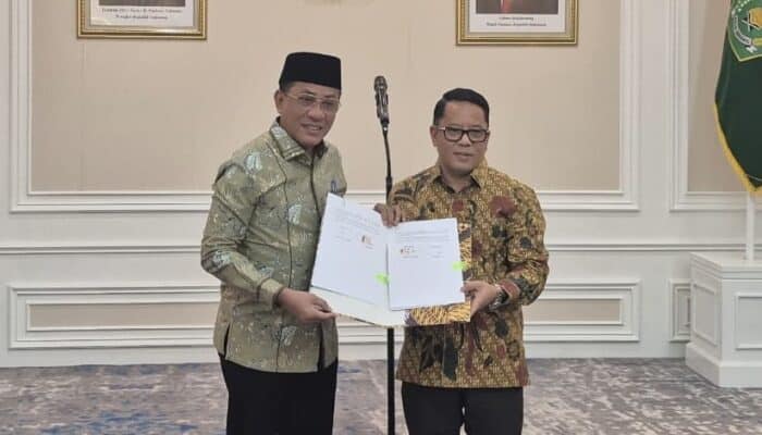 Penantian Berakhir, Bupati dan Kemenag RI Teken Hibah untuk IAIN Bima