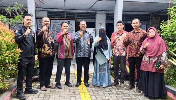 Dikpora Kota Bima Lepas Peserta Apresiasi Anugerah GTK Tingkat Nasional