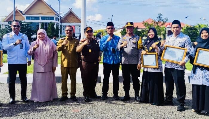 Gaji dan Tunjangan Guru Naik, Ini Janji Mendikdasmen yang Dibacakan Wawali Feri Sofiyan