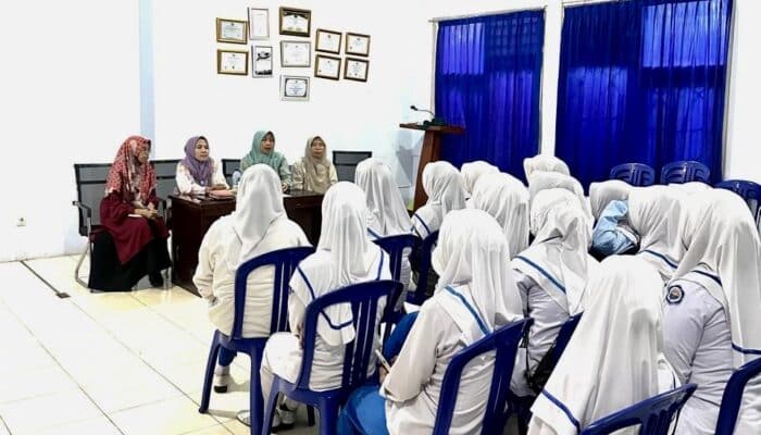 Beredar Video Mahasiswi Joget di Ruang Kuliah, Politeknik Muhammad Dahlan Minta Maaf dan Beri Pembinaan