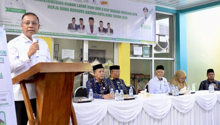 Wali Kota Bima Serahkan Bantuan Rumah Layak Huni dan Z-KUP Baznas