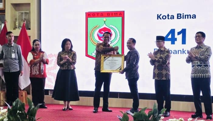 41 Kelurahan Tuntas Posbankum, Pemkot Bima Terima Penghargaan dari Menteri Hukum RI
