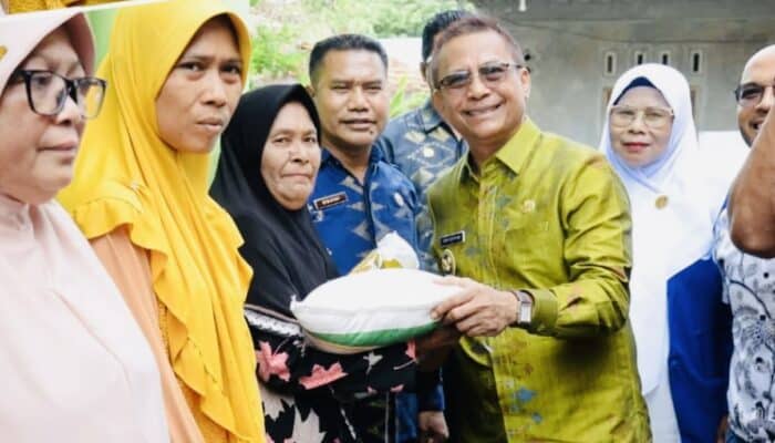 Beras Bantuan Pangan Kota Bima Meningkat, Wawali: Kami tidak Akan Biarkan Masyarakat Berjuang Sendiri