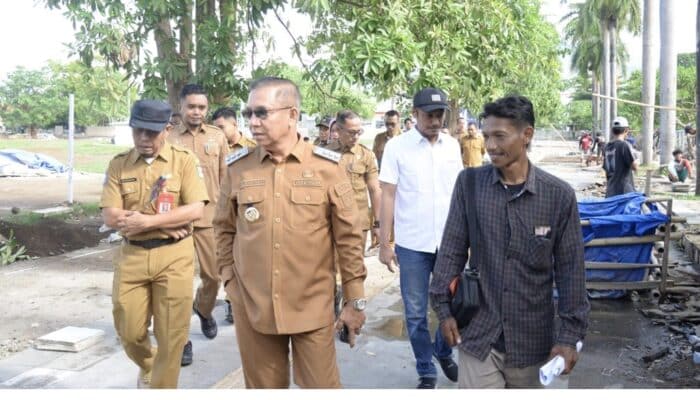 Cek Progres Revitalisasi Lapangan Serasuba, Wali Kota Bima Tekankan Mutu Pekerjaan dan Manfaat Jangka Panjang