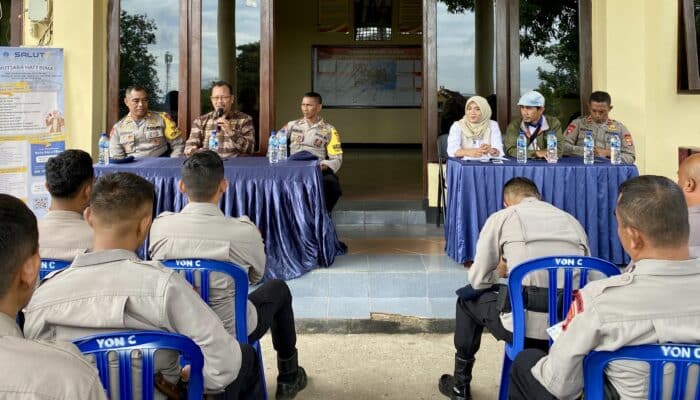 UT Mataram Masuk Markas Brimob Bima, Anggota Diajak Kuliah Tanpa Tinggalkan Tugas