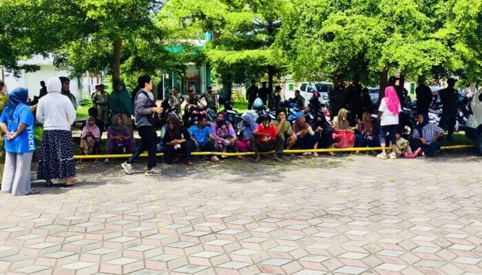 Puluhan Pedagang Geruduk Kantor Pemkot Bima, Desak Lokasi Pasar Ramadan Dipindah ke Serasuba