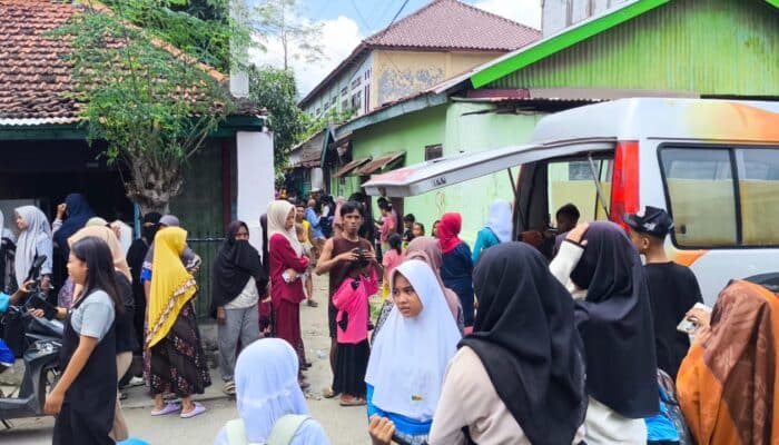 Tukang Sol Sepatu Meninggal Gantung Diri, Diduga Mayat Sudah 3 Hari