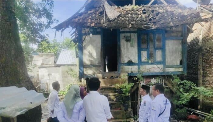Dinsos Kota Bima Turun Asesmen Warga Santi yang Tinggal di Rumah tidak Layak Huni