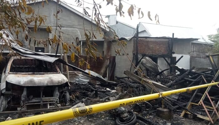 Rumah Warga Tolotongga Terbakar, Mobil Avanza Ikut Hangus