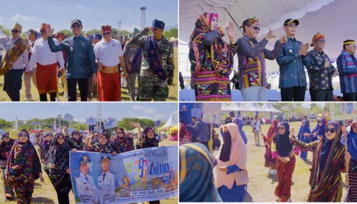 Belasan Ribu Peserta Semarakkan Pawai Rimpu HUT ke-386 Kabupaten Bima, Budaya Mbojo Bergema di Sepanjang Jalan