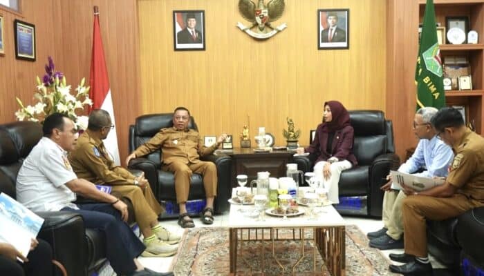 Terima Kunjungan Anggota DPD RI, Wali Kota Bima Perjuangkan Infrastruktur Jalan dan PJU