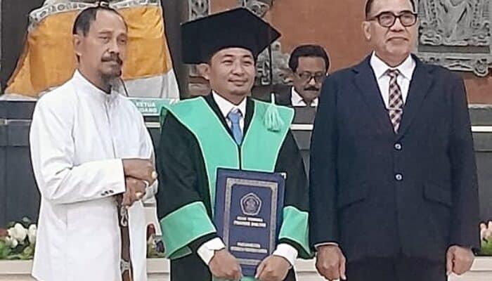 Dari Anak Guru ke Doktor Summa Cum Laude, Kisah Taman Firdaus Menginspirasi