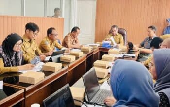 Sekda Kota Bima Pimpin Rapat dengan BPJS, Fokus Target UHC 2027